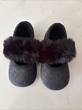 UGG SPARKLE BALLET FLATS INFANT SHOES SIZE 4/5